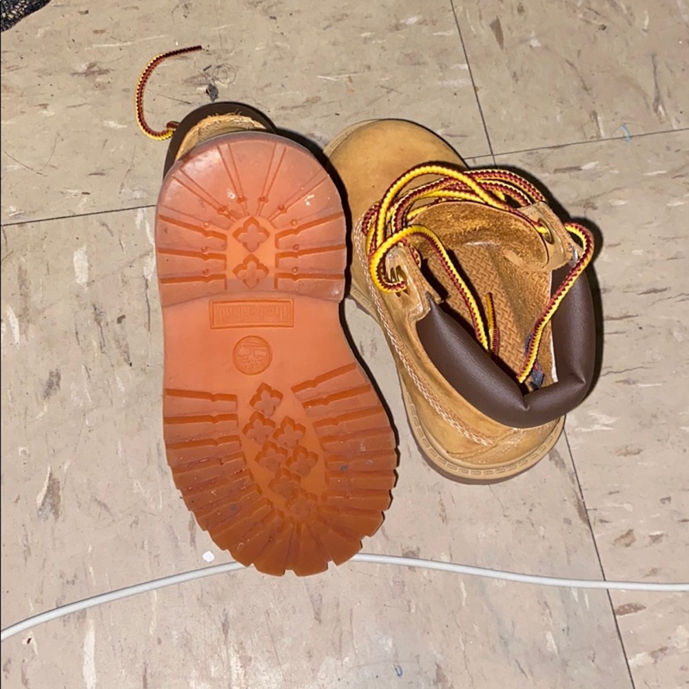 Timberlands - Picture 2 of 4